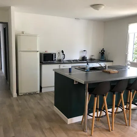 Maison Au Calme Avec Parking En Petite Camargue *