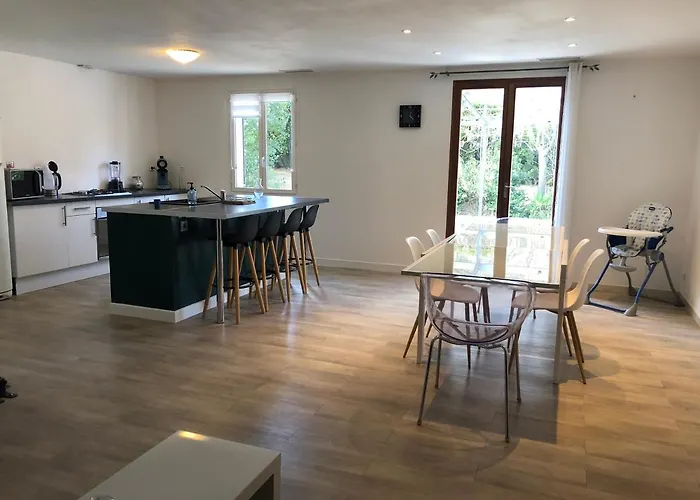 Maison Au Calme Avec Parking En Petite Camargue * Beauvoisin (Gard)