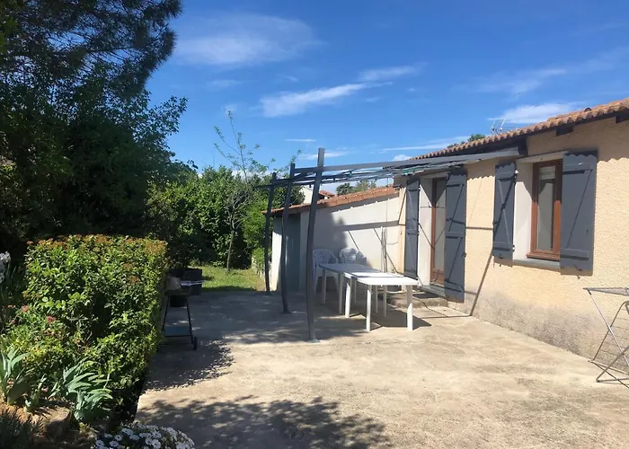 Maison Au Calme Avec Parking En Petite Camargue Beauvoisin (Gard)